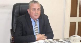 عبد الفتاح فكري . رئيس النقابة العامة
